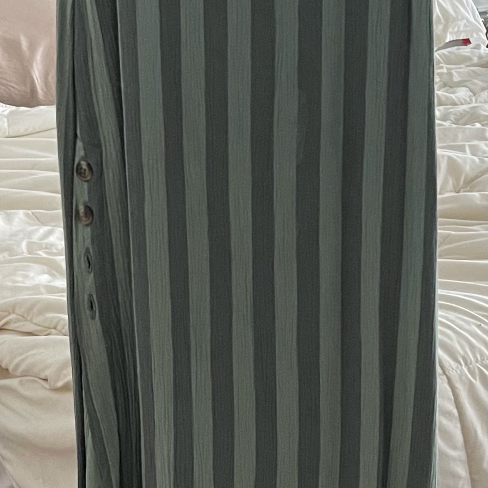 💚 Amuse Society size XS green striped maxi dress- make an offer!!💚 - Picture 6 of 8